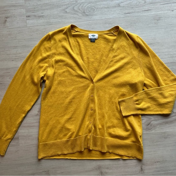 Old Navy Button Front Cardigan Sweater - Picture 2 of 8